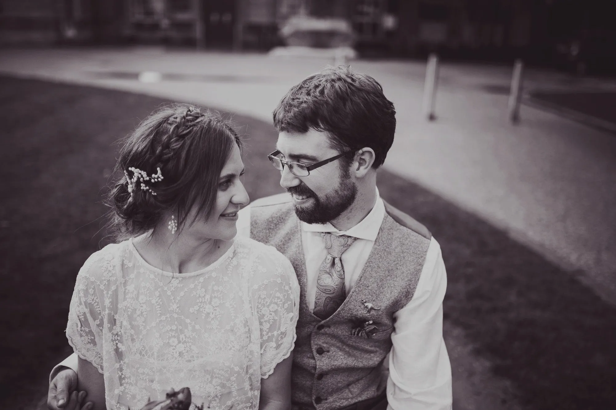 Rachel, Oxford - Grace hairpins & Spring Morning earrings